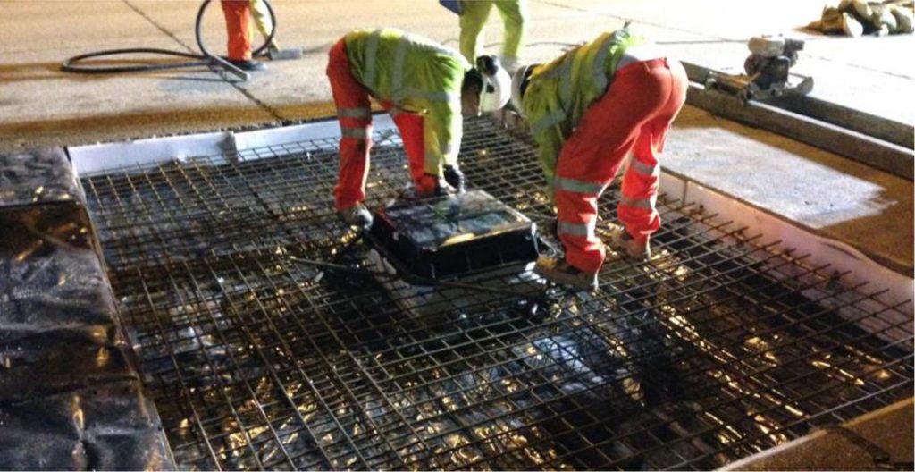 Crew fixing reinforcement for a bay replacement on the M25