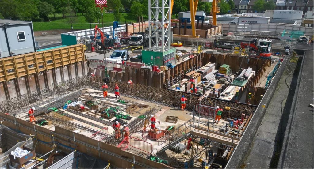 Shaft and structures under construction for the Thames Tideway Tunnel at Hammersmith